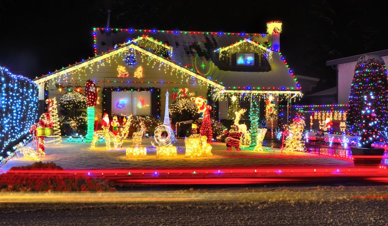 Christmas Lights Hanging in Overland Park, KS