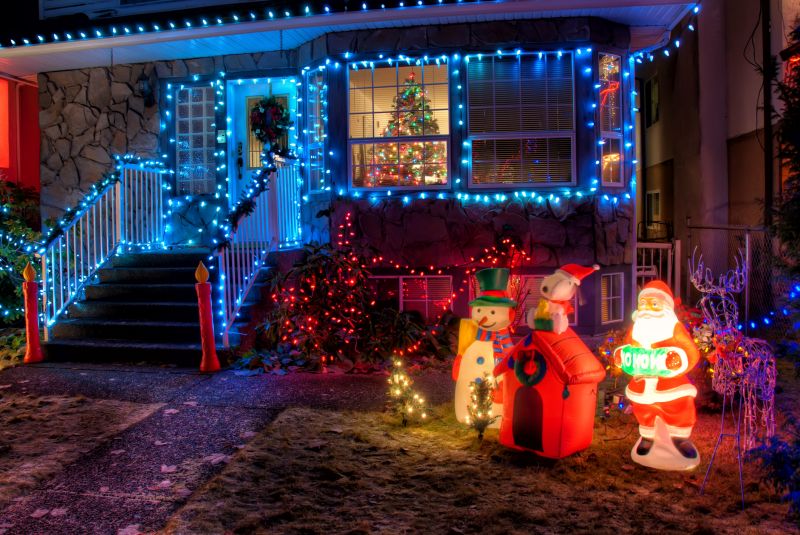 Christmas Lights Hanging in Kansas City, KS